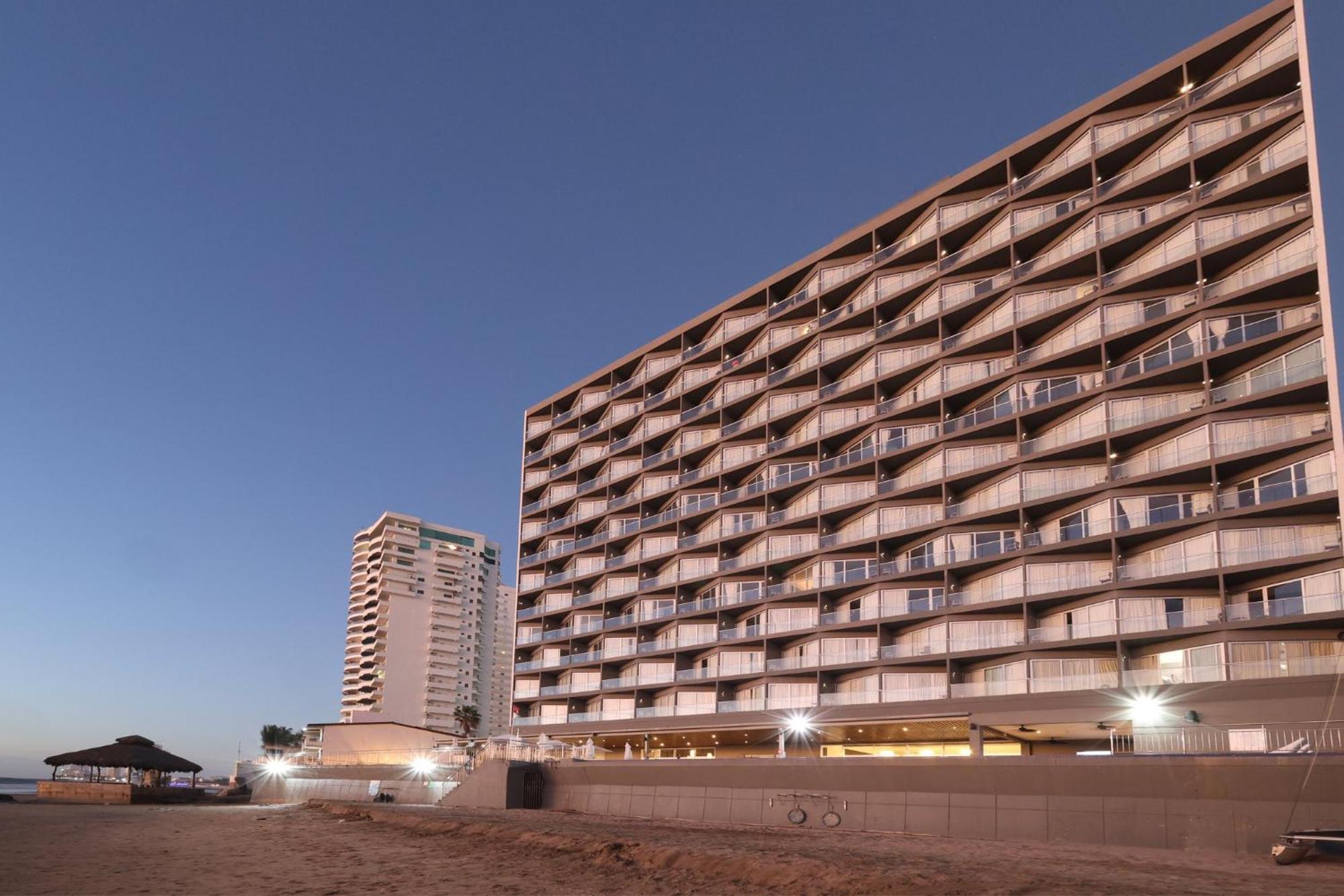Holiday Inn Resort Mazatlan By Ihg Esterno foto